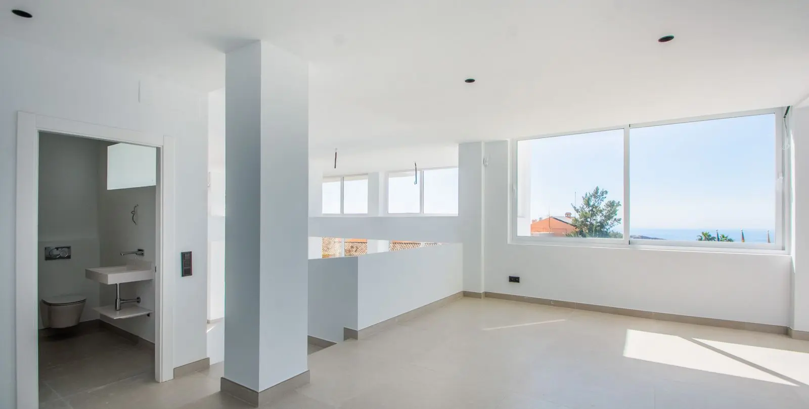 Long-term rent of middle floor apartment in La Mairena 24