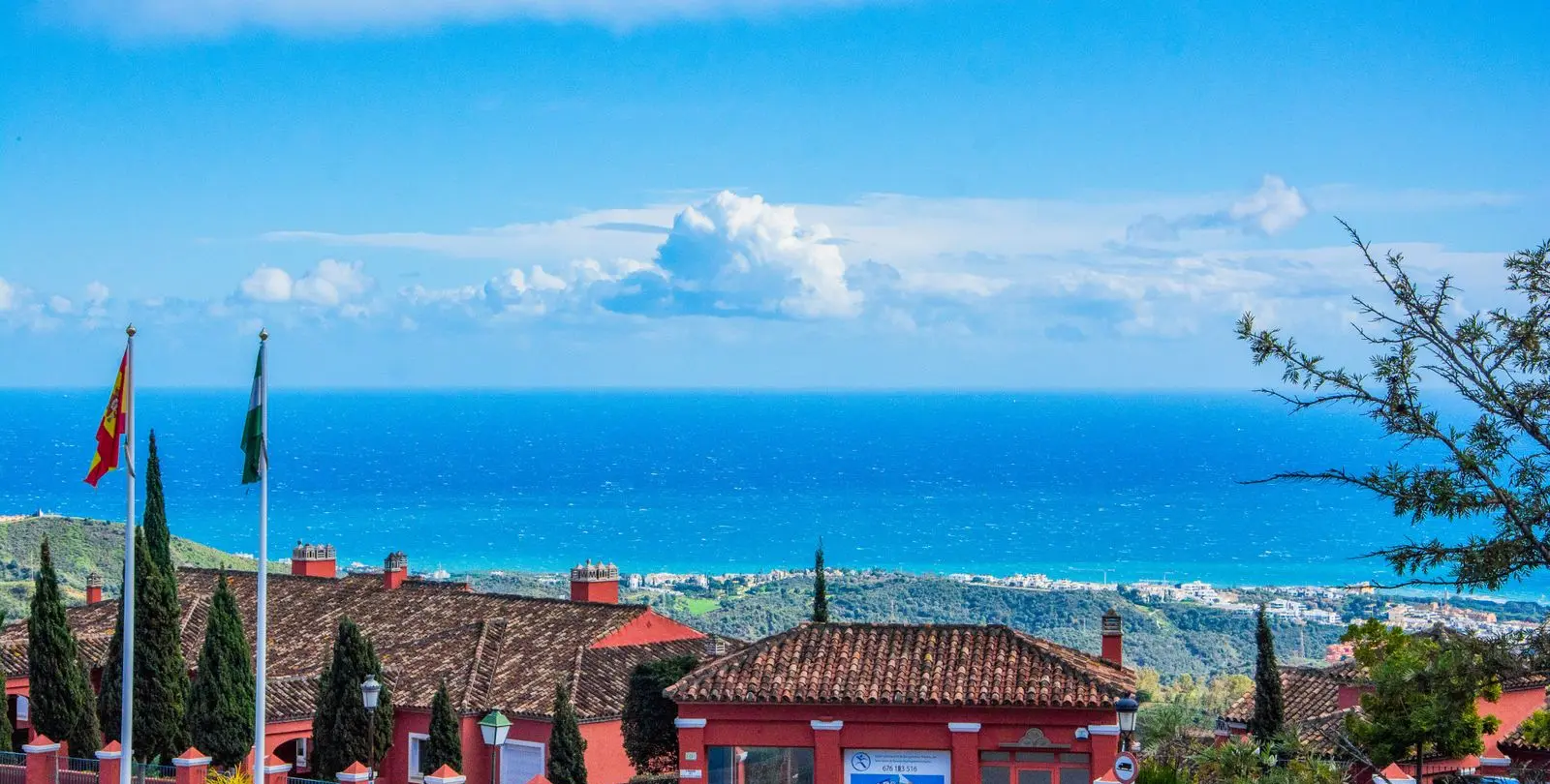 Long-term rent of middle floor apartment in La Mairena 28