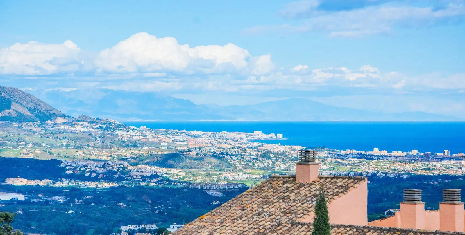 Long-term rent of middle floor apartment in La Mairena 34