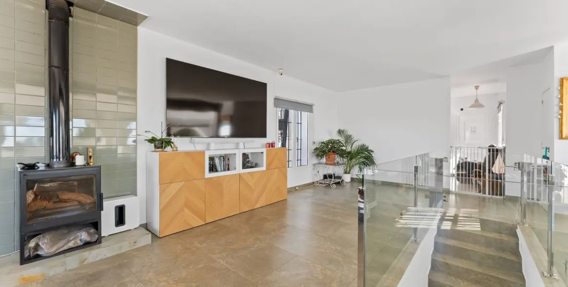 Sale of detached villa in Fuengirola 10