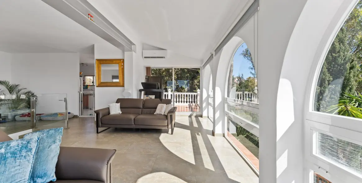 Sale of detached villa in Fuengirola 14