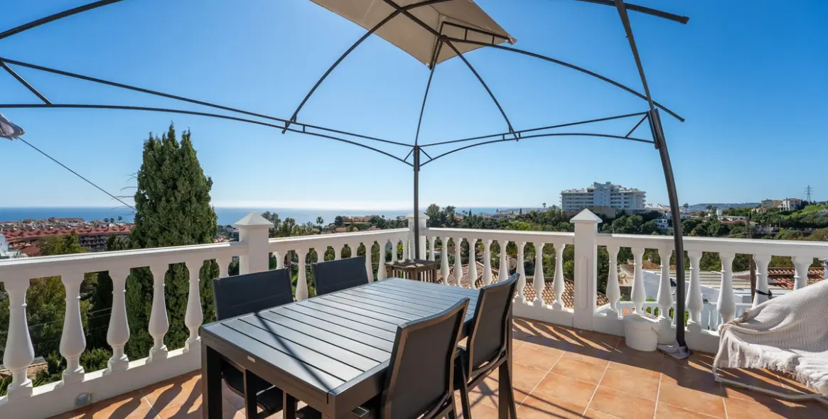 Sale of detached villa in Fuengirola 18