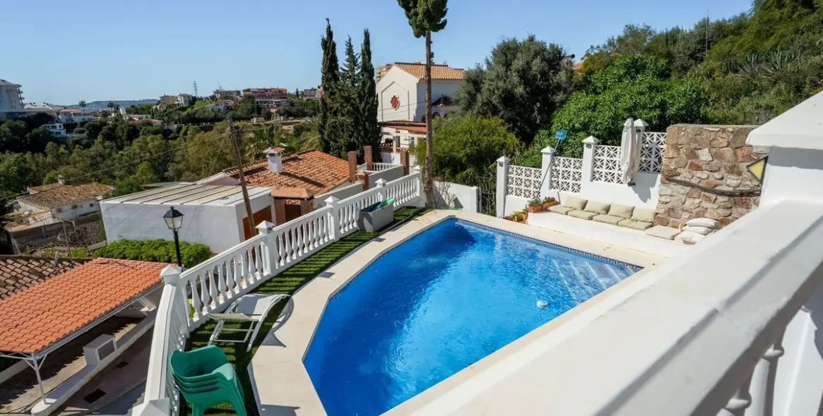 Sale of detached villa in Fuengirola 19