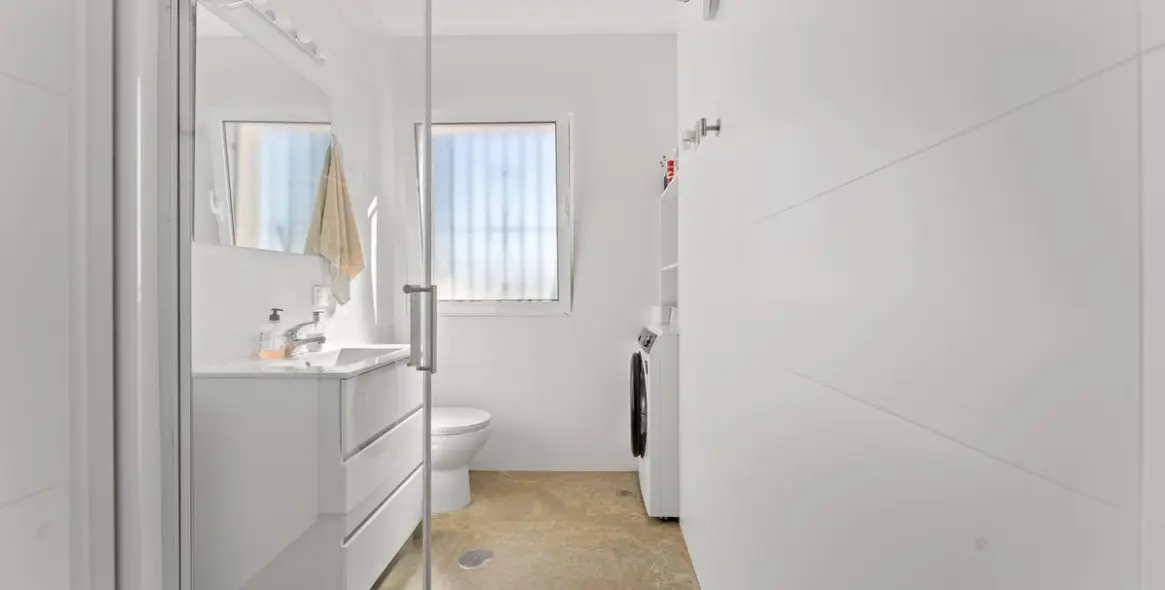 Sale of detached villa in Fuengirola 24