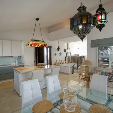 Venta de villa independiente en Estepona