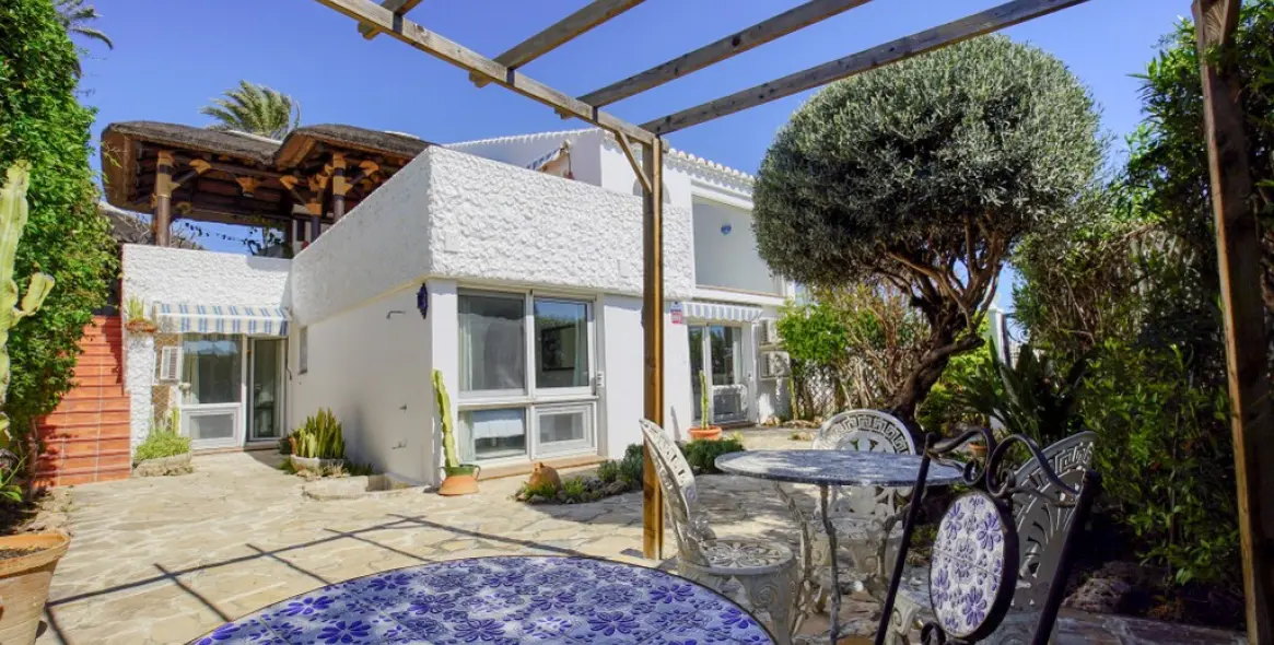 Venta de villa independiente en Estepona 4