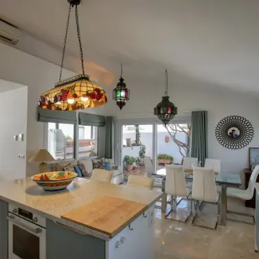 Venta de villa independiente en Estepona