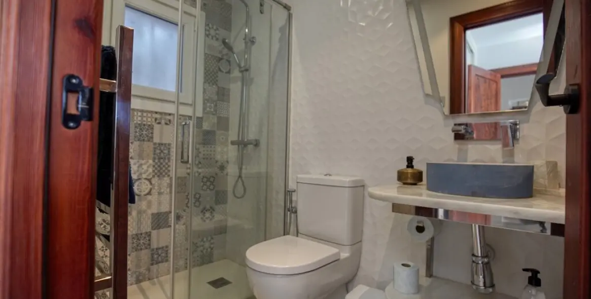 Venta de villa independiente en Estepona 13