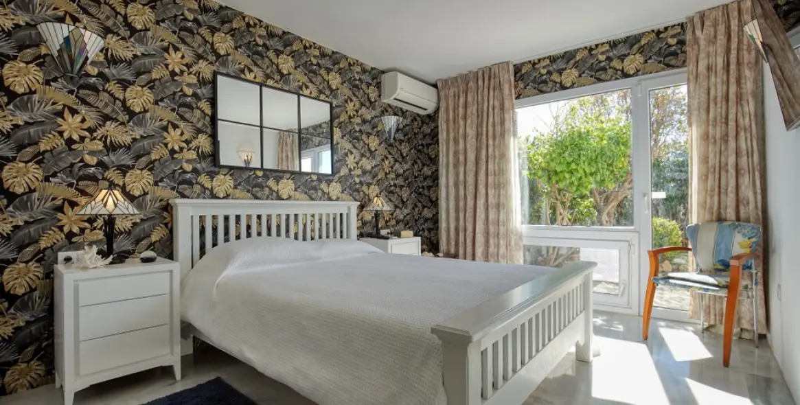 Venta de villa independiente en Estepona 15