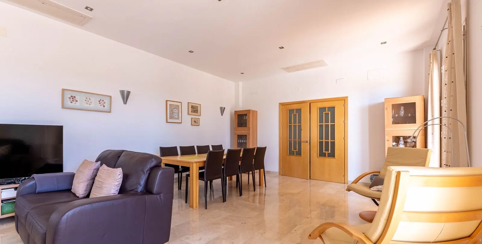 Sale of detached villa in Mijas Golf 24