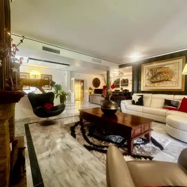 Venta de villa independiente en Calahonda