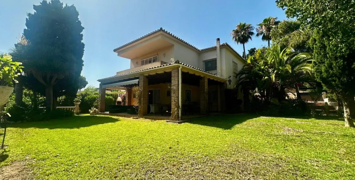 Venta de villa independiente en Calahonda 5