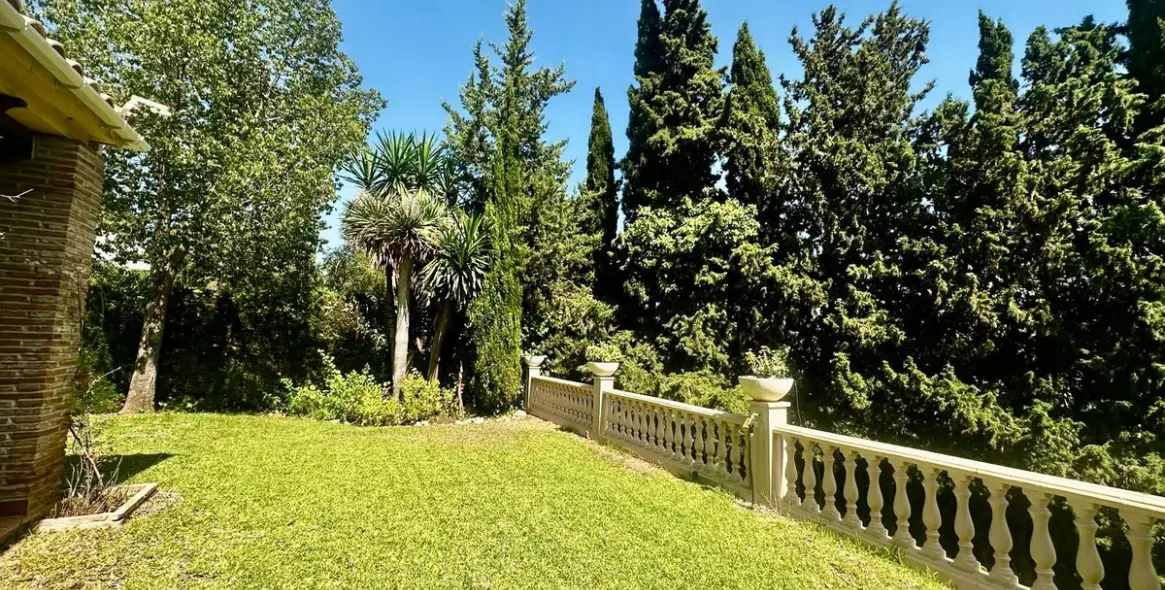 Venta de villa independiente en Calahonda 7