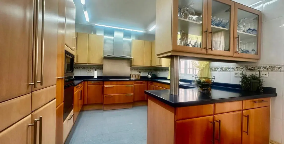 Venta de villa independiente en Calahonda 12