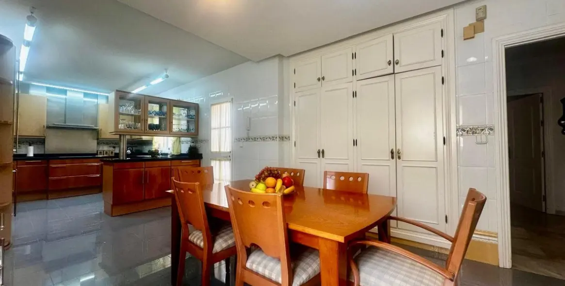 Venta de villa independiente en Calahonda 13