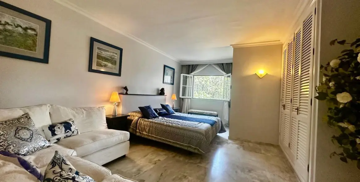 Venta de villa independiente en Calahonda 15