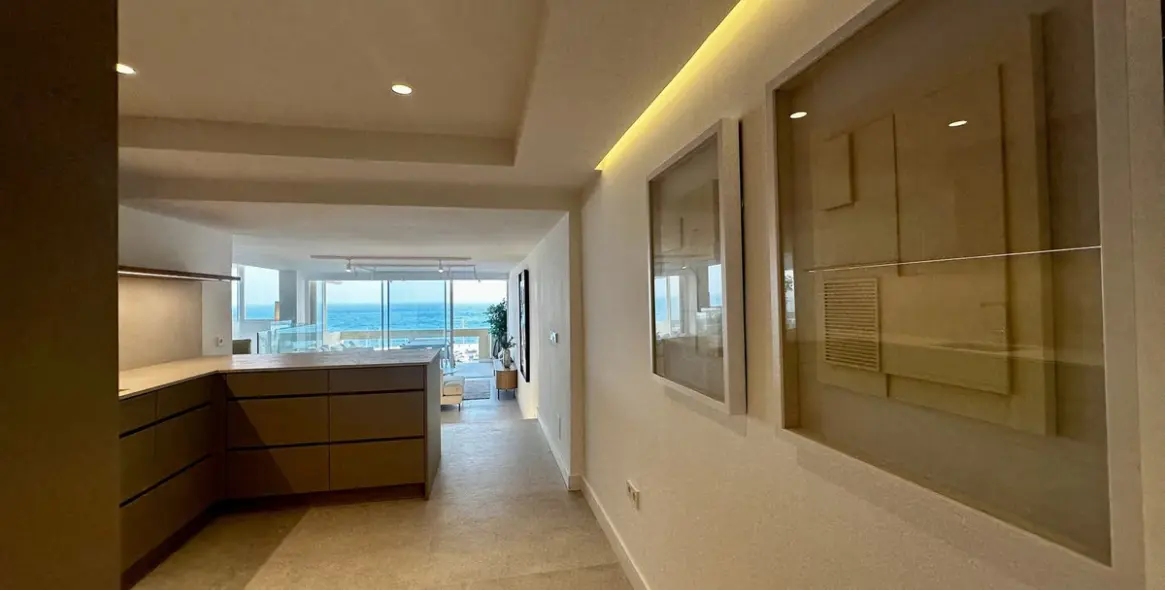 Venta de apartamento en planta media en Marbella 14