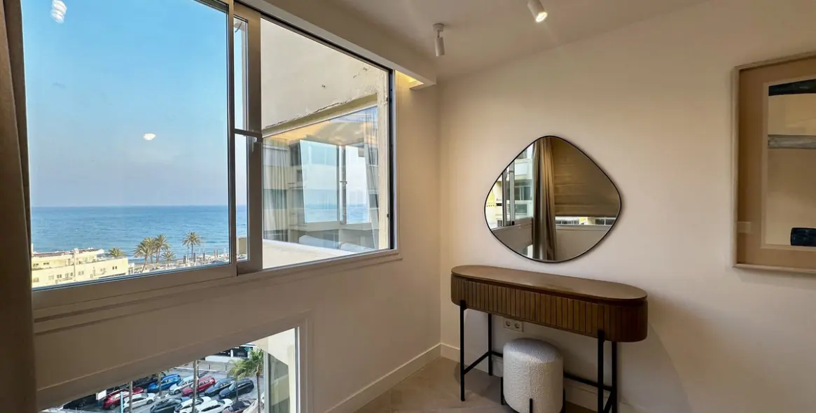 Venta de apartamento en planta media en Marbella 19