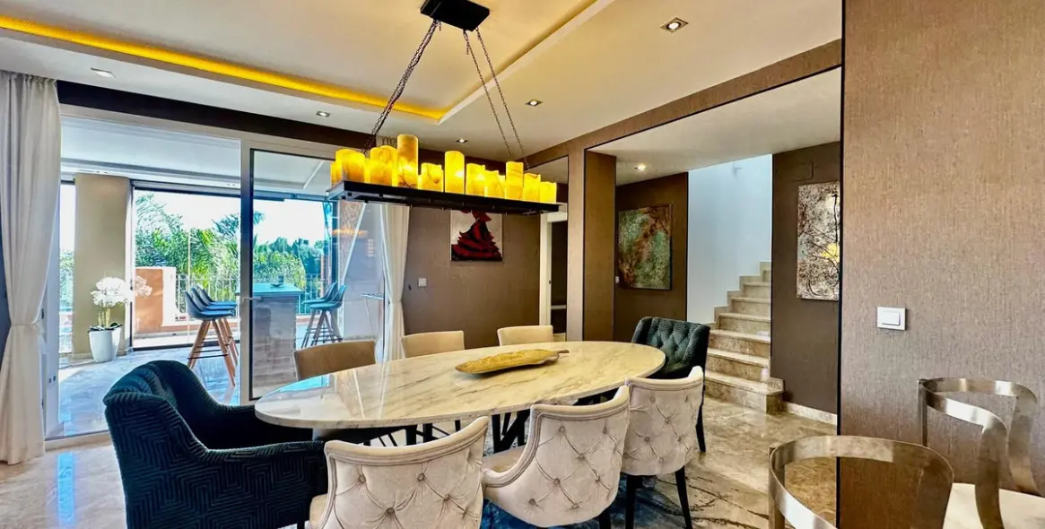 Venta de ático dúplex en Nueva Andalucía 2