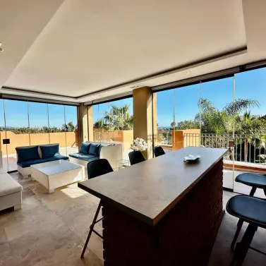 Venta de ático dúplex en Nueva Andalucía