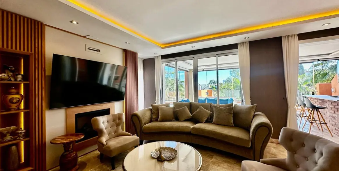 Venta de ático dúplex en Nueva Andalucía 12