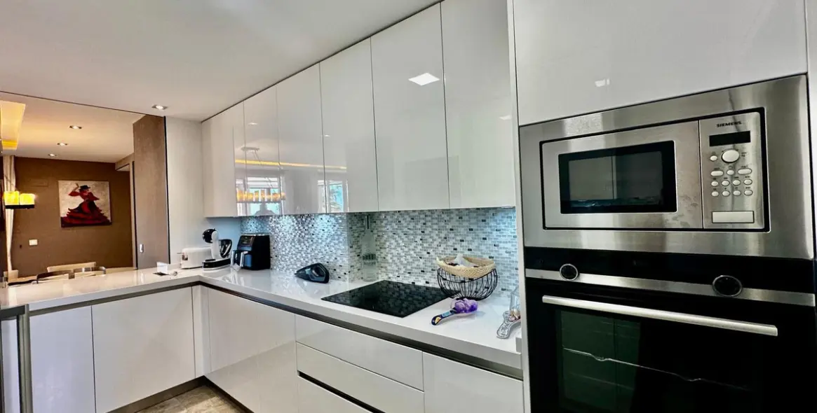 Venta de ático dúplex en Nueva Andalucía 15