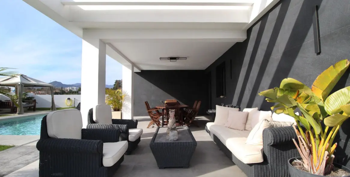 Продажа  отдельно стоящей виллы в San Pedro de Alcántara 10