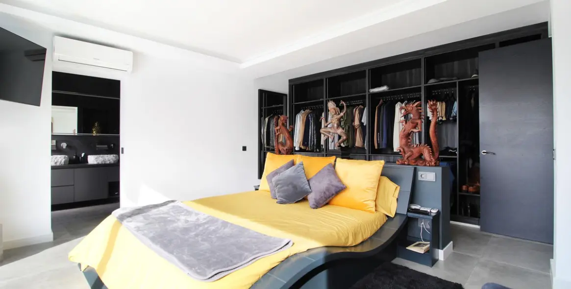 Продажа  отдельно стоящей виллы в San Pedro de Alcántara 14