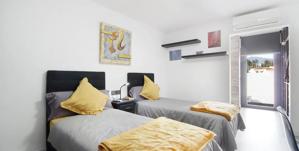 Продажа  отдельно стоящей виллы в San Pedro de Alcántara 19