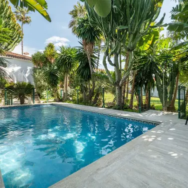 Venta de villa independiente en Río Real