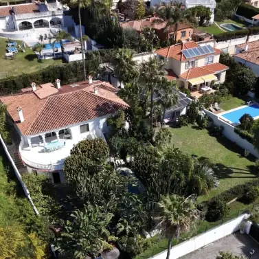 Venta de villa independiente en Río Real