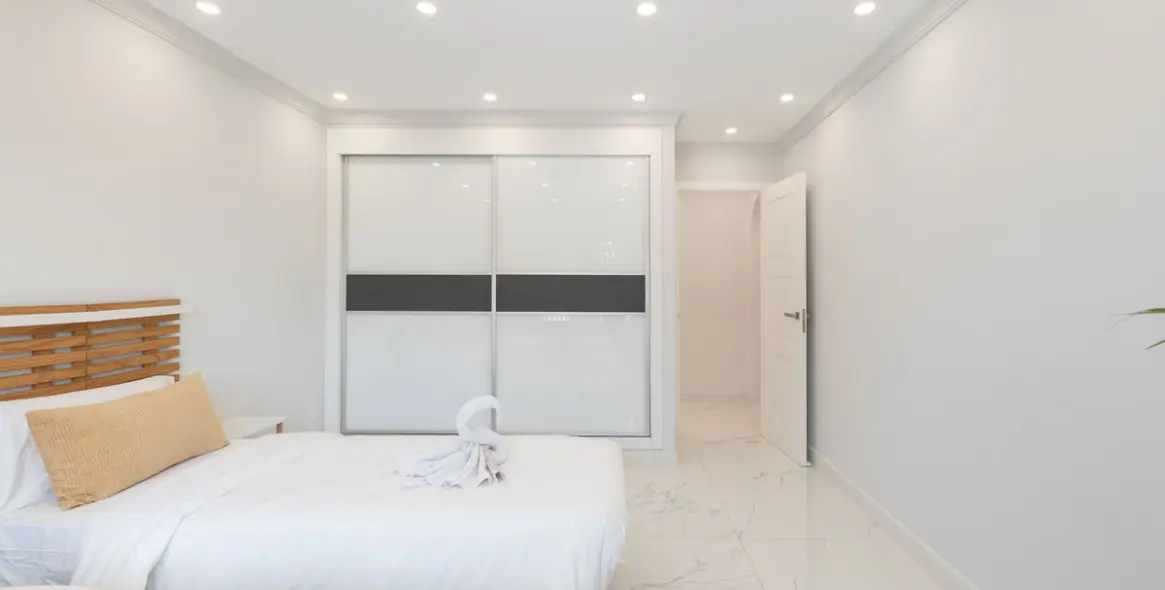 Venta de villa independiente en Río Real 12