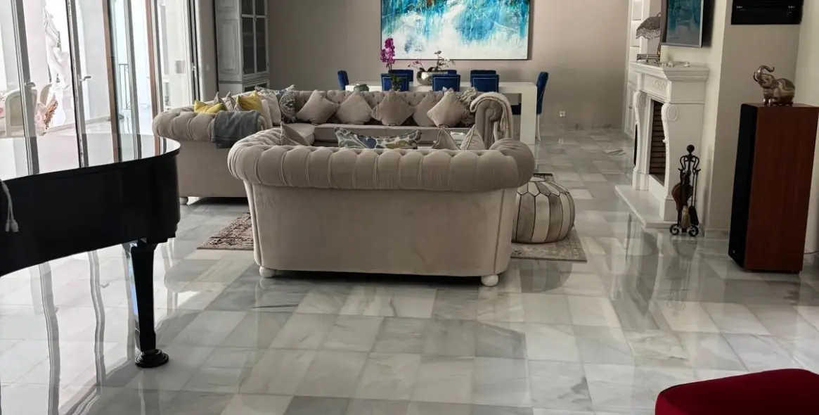 Alquiler a largo plazo de villa independiente en El Paraiso 6