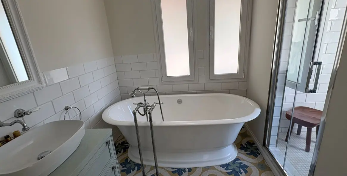 Alquiler a largo plazo de villa independiente en El Paraiso 21