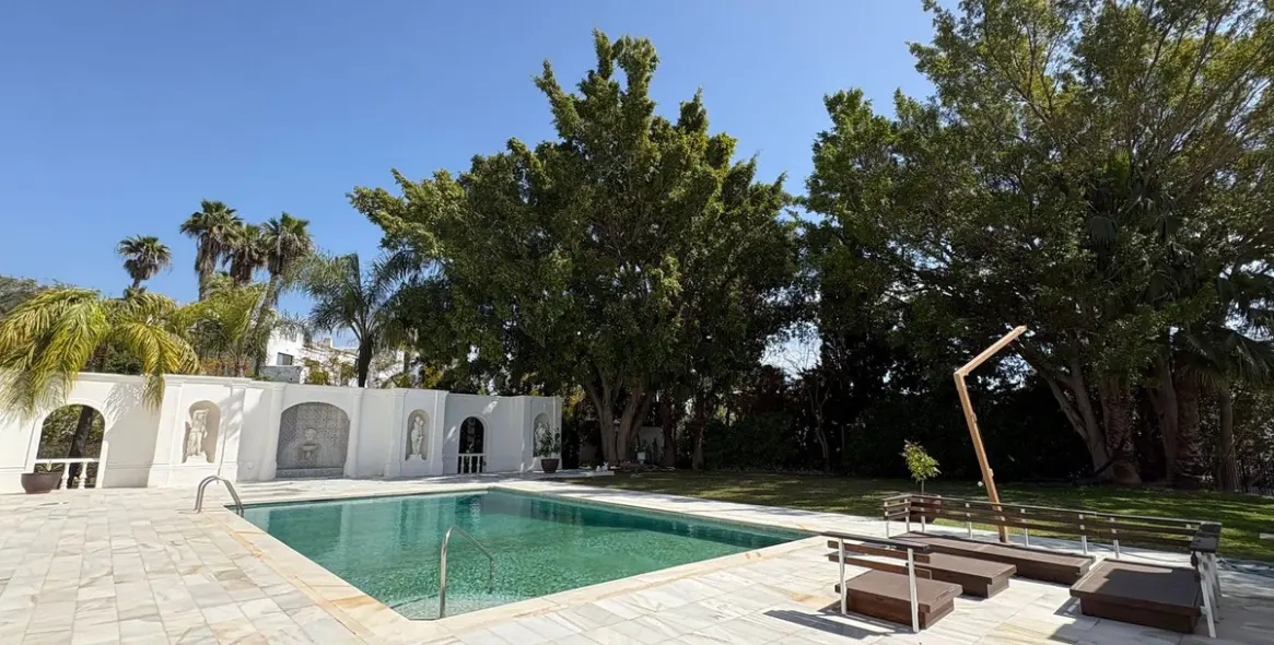 Alquiler a largo plazo de villa independiente en El Paraiso 43