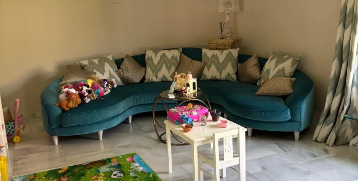 Alquiler a largo plazo de villa independiente en El Paraiso 63