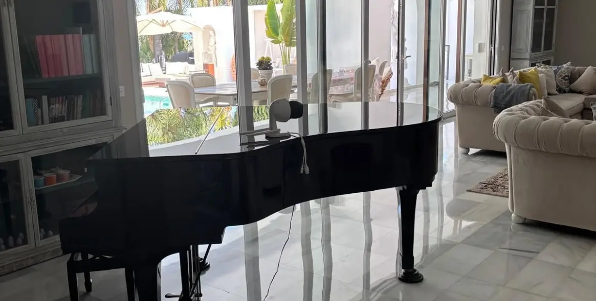 Alquiler a largo plazo de villa independiente en El Paraiso 69