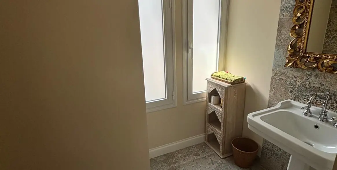 Alquiler a largo plazo de villa independiente en El Paraiso 72