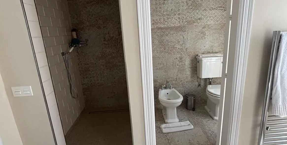 Alquiler a largo plazo de villa independiente en El Paraiso 76