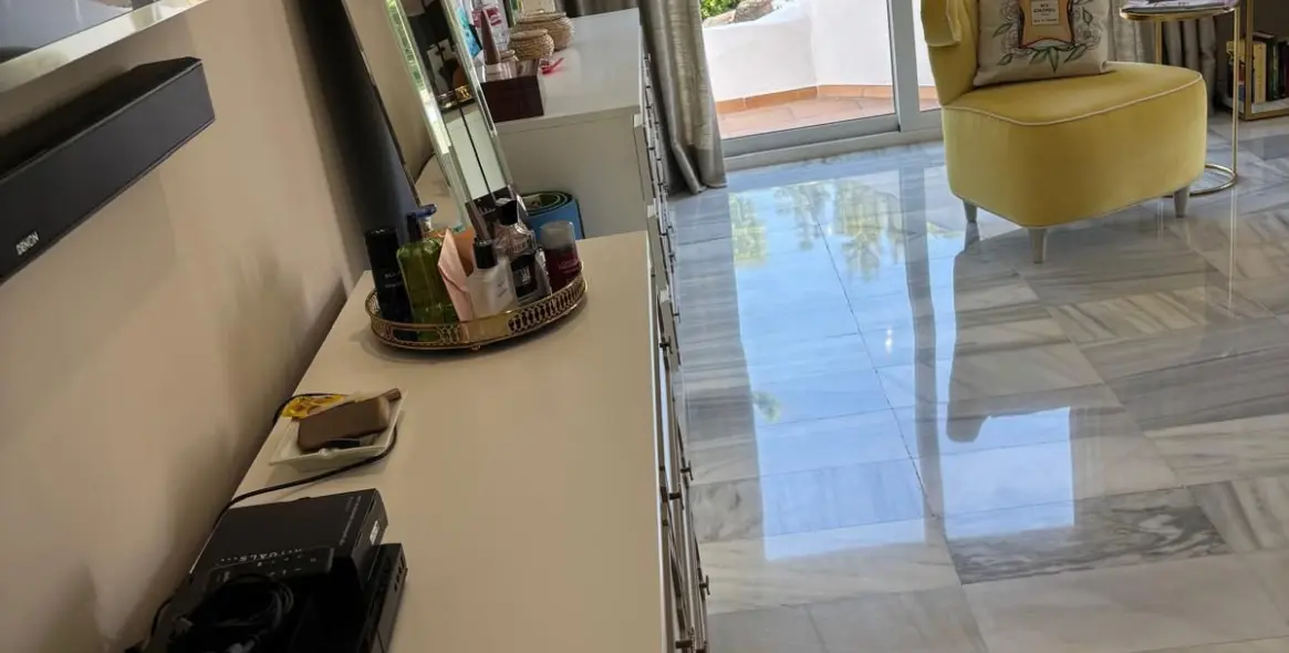 Alquiler a largo plazo de villa independiente en El Paraiso 83