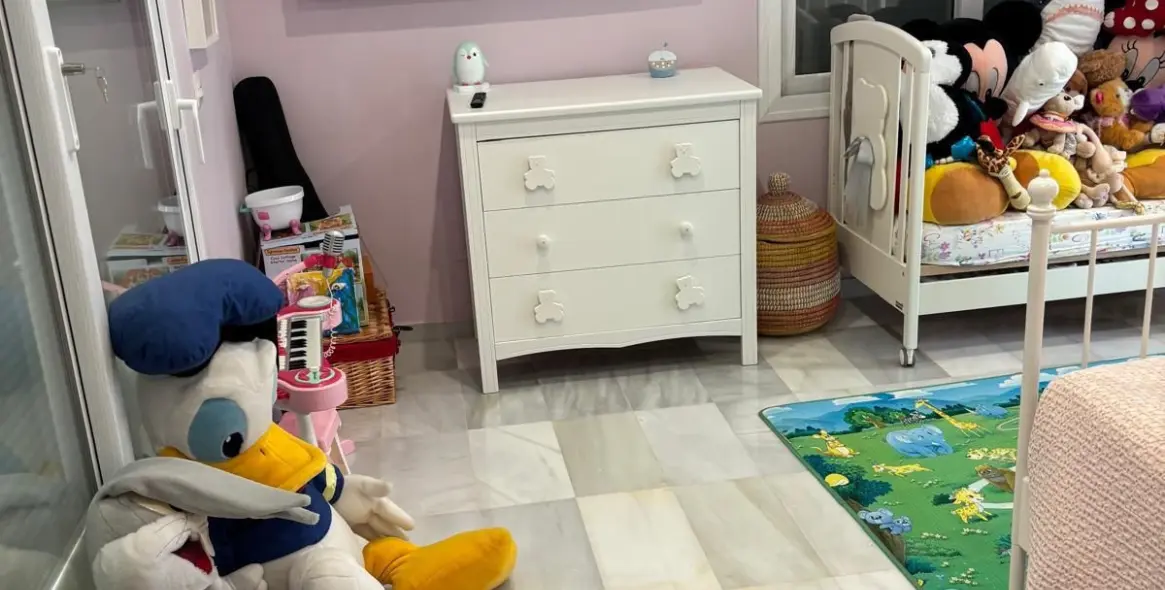 Alquiler a largo plazo de villa independiente en El Paraiso 97