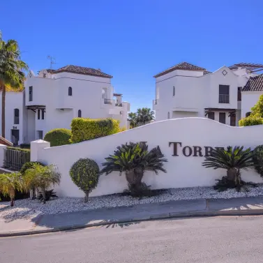 Venta de apartamento en planta baja en Los Arqueros