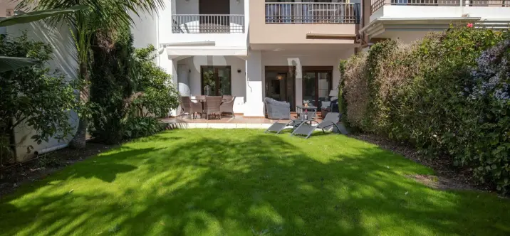 Venta de apartamento en planta baja en Los Arqueros 2