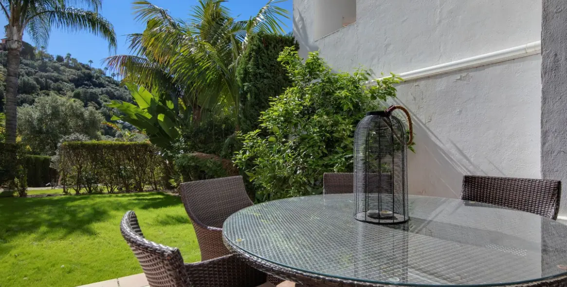 Venta de apartamento en planta baja en Los Arqueros 6