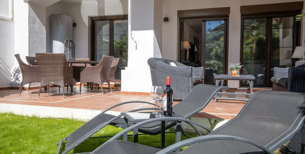 Venta de apartamento en planta baja en Los Arqueros 7