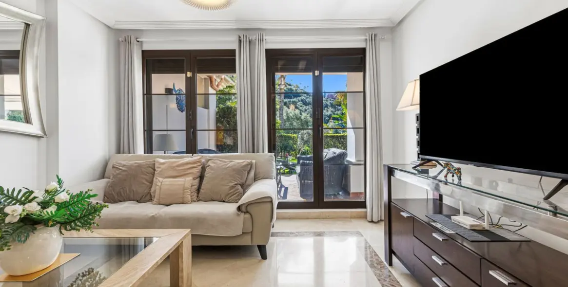 Venta de apartamento en planta baja en Los Arqueros 8