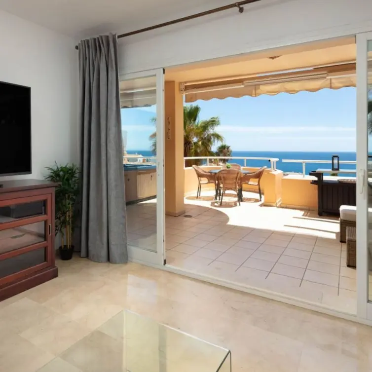 Venta de apartamento en planta media en Mijas Costa