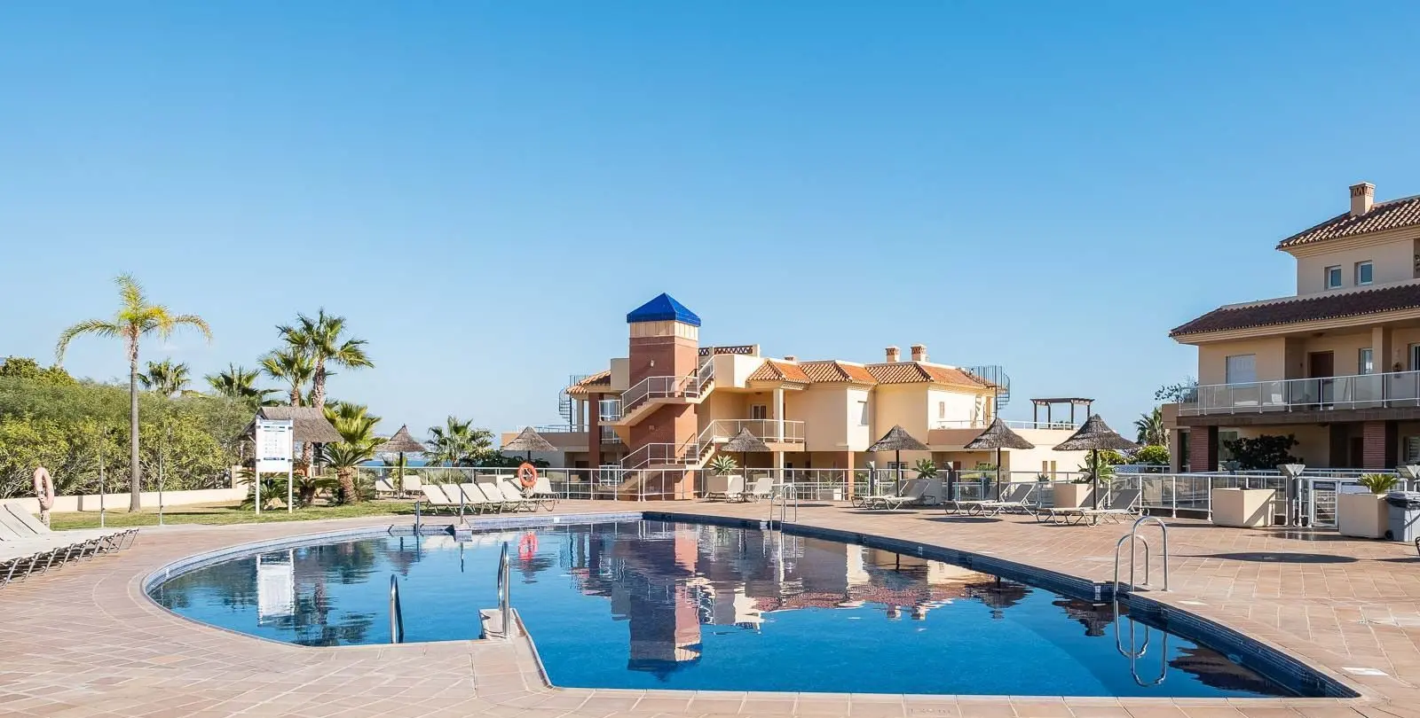 Продажа апартаментов на среднем этаже в Mijas Costa 4