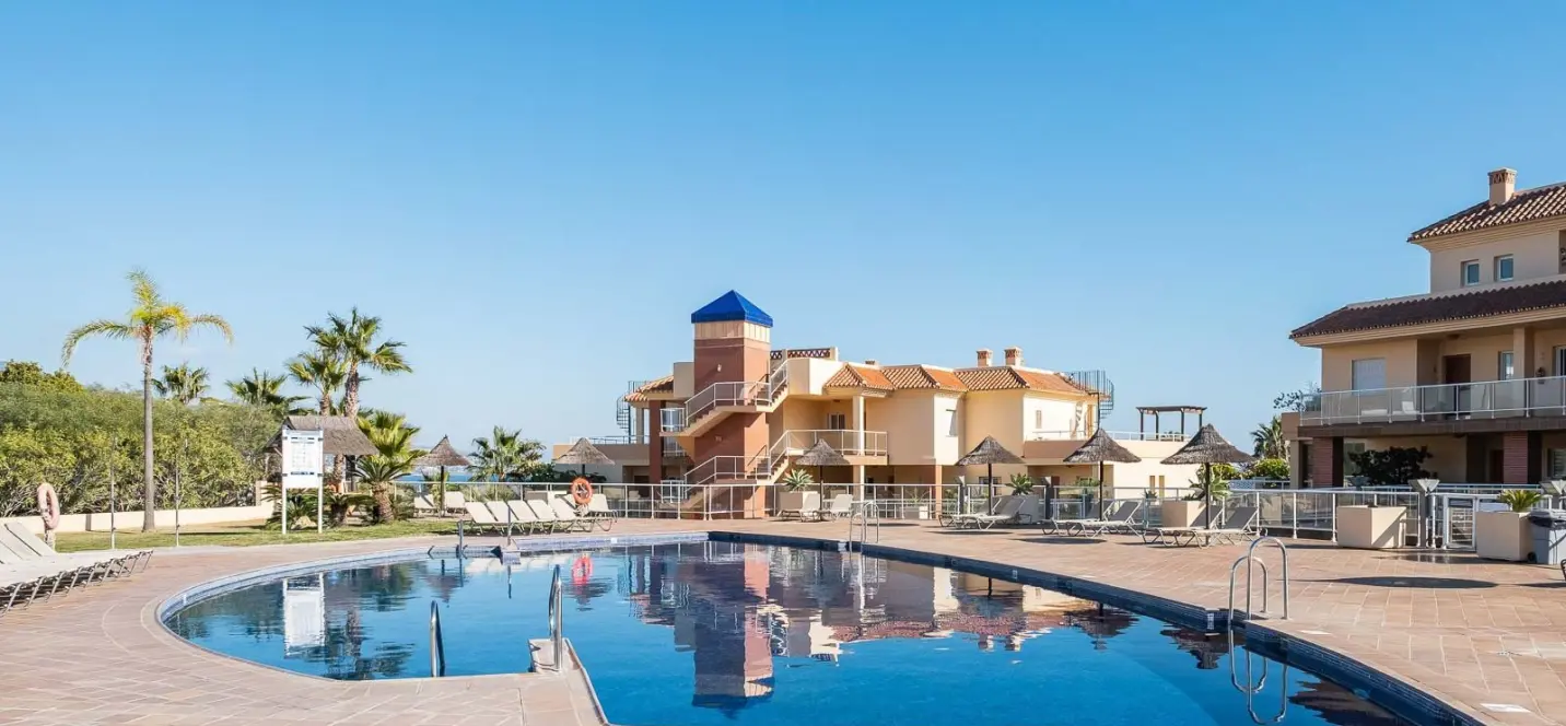 Venta de apartamento en planta media en Mijas Costa 3