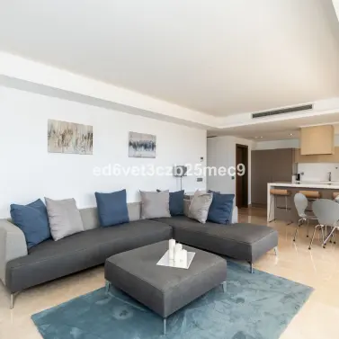 Venta de apartamento en planta baja en Los Arqueros
